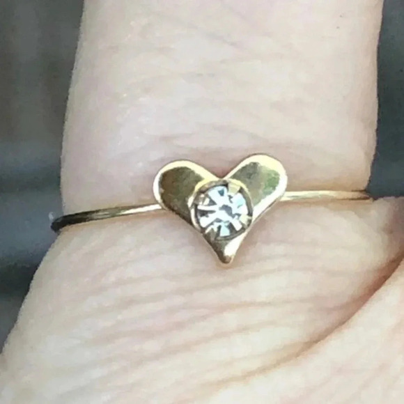 10k Gold Filled Flat Heart Austrian Crystal Ring - Picture 1 of 9